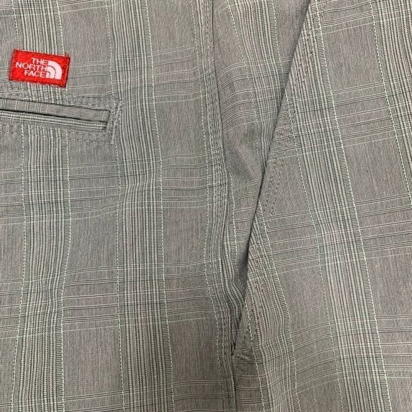 The North Face Walking/Hiking Shorts in Grayish/Green Size 10 - Picture 3 of 6